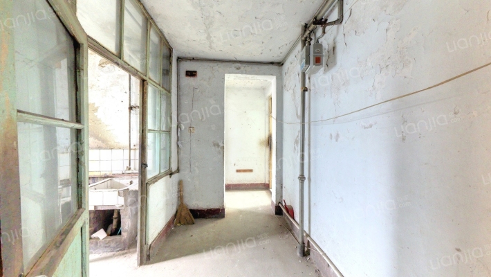 前春小区二手房实景图