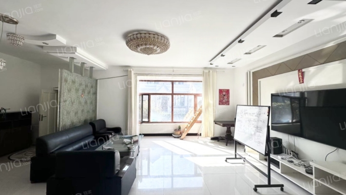 报达雅苑二手房实景图