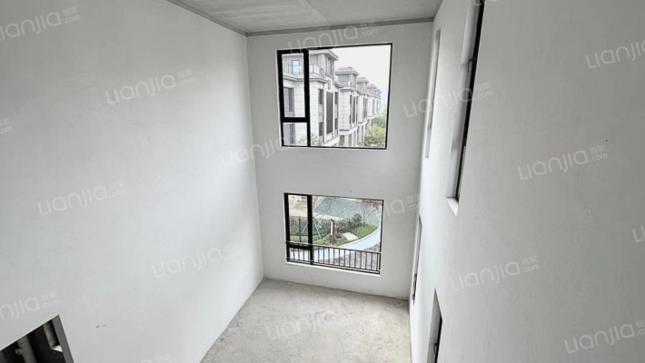 保利公园瑞玺二手房实景图