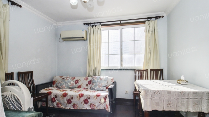 东镇小区二手房实景图