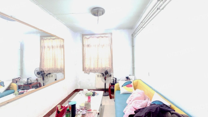 武装部小区二手房实景图