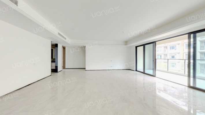 保利天珺林隐二手房实景图