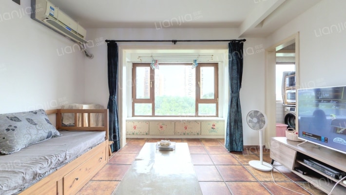 万科中粮假日风景二手房实景图