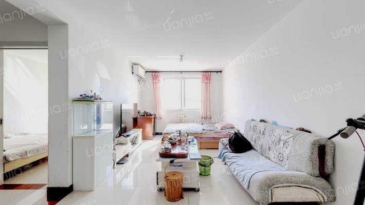 溪水花园一区二手房实景图