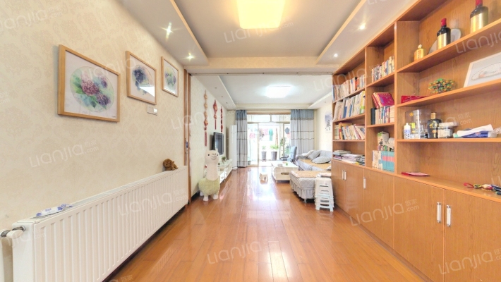 璟泰赢家广场二手房实景图