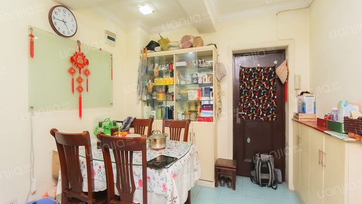 鸿福新村二手房实景图