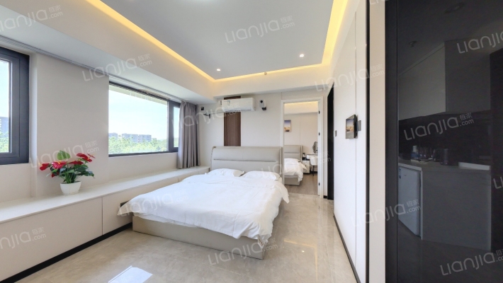 绿地万科云都会二手房实景图