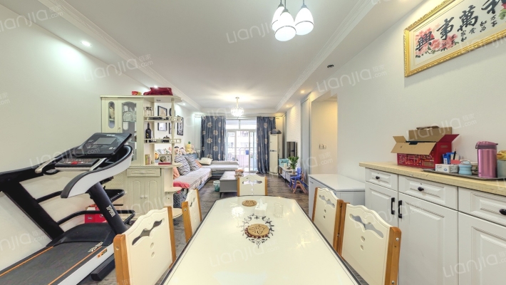 米兰天空二手房实景图