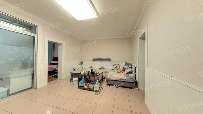 西电西容劳动路小区二手房实景图