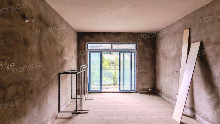 隆德丽都二手房实景图