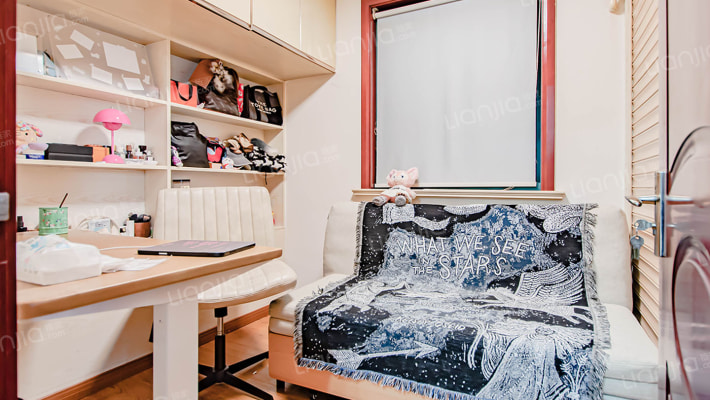 中鸿大厦二手房实景图