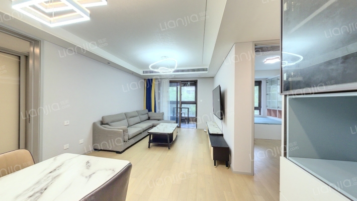 公元2040二手房实景图