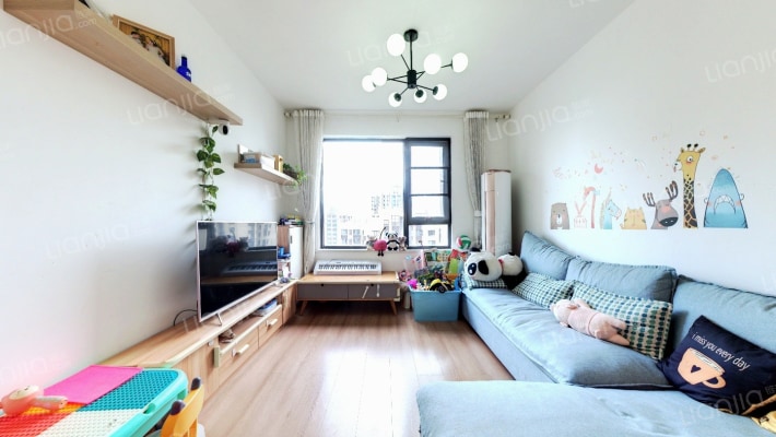 鲁能公馆1区二手房实景图