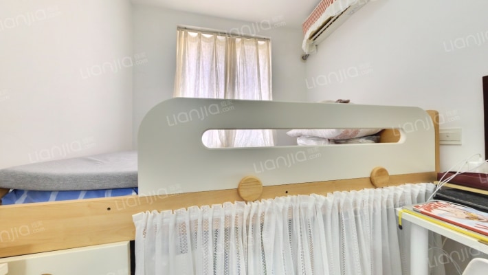 虹日小区二手房实景图