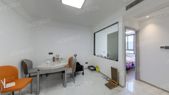 梁南苑B区二手房实景图