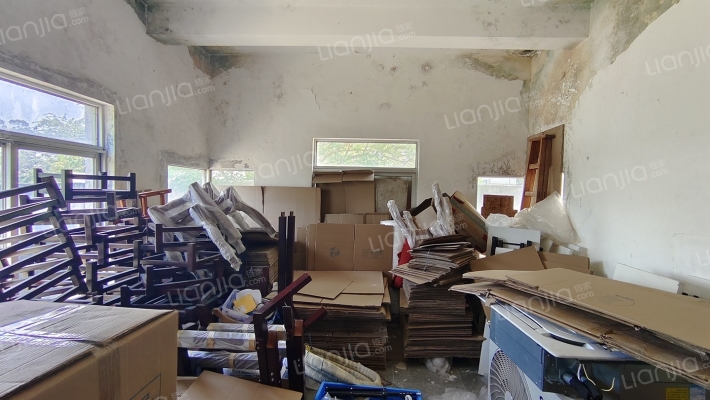 东方高尔夫别墅一期二手房实景图