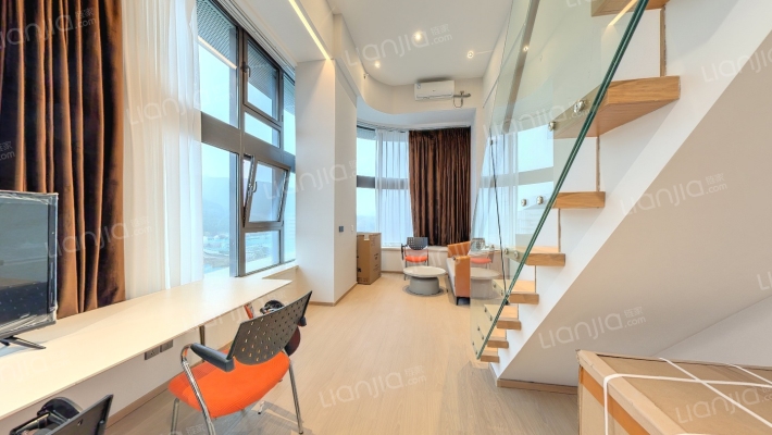 云成中心二手房实景图