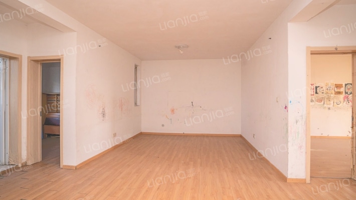 西关综合楼二手房实景图