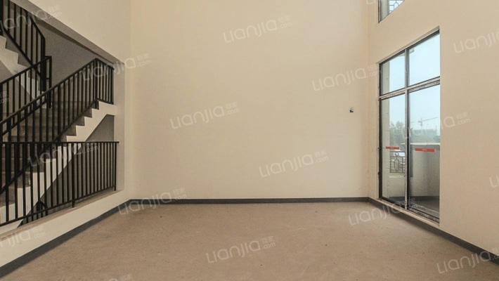 金科岭上C区二手房实景图