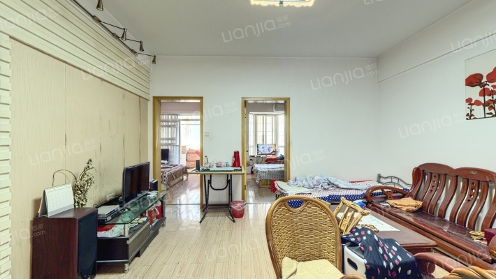 阳光新苑二手房实景图