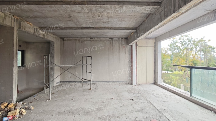 越秀悦映湖山悦墅二手房实景图