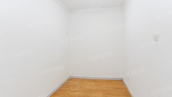 海关大楼二手房实景图