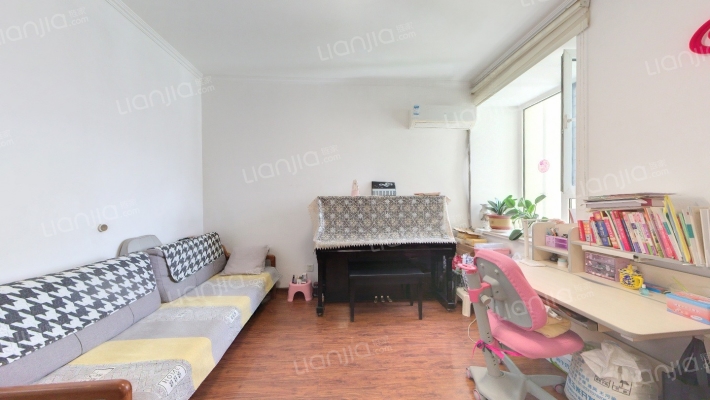 乾宝佳园二手房实景图