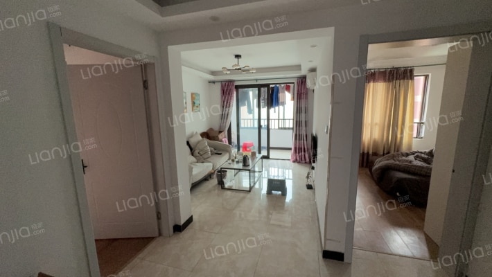 凌川佳苑二手房实景图