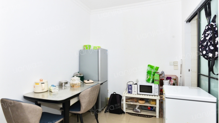 宝钢一村二手房实景图