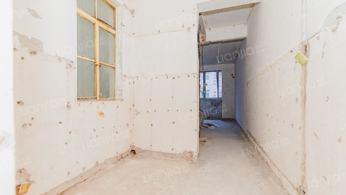 龙吴路13弄二手房实景图