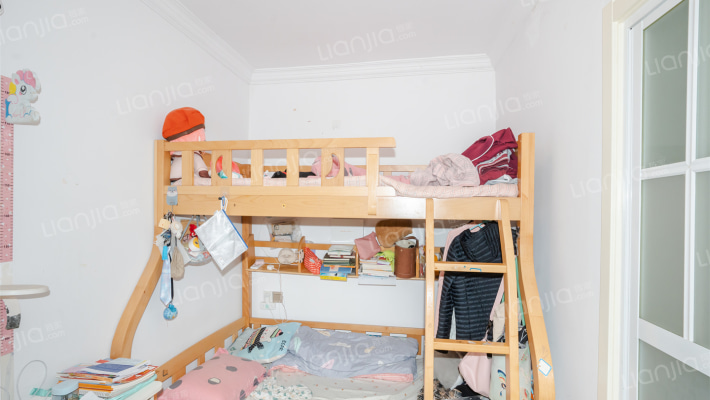 蒙自路395弄二手房实景图