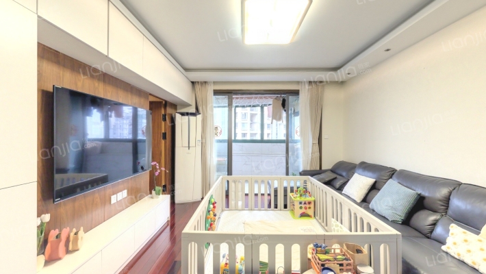 爱建园二手房实景图