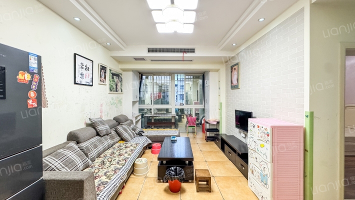 锦达茂苑B区二手房实景图