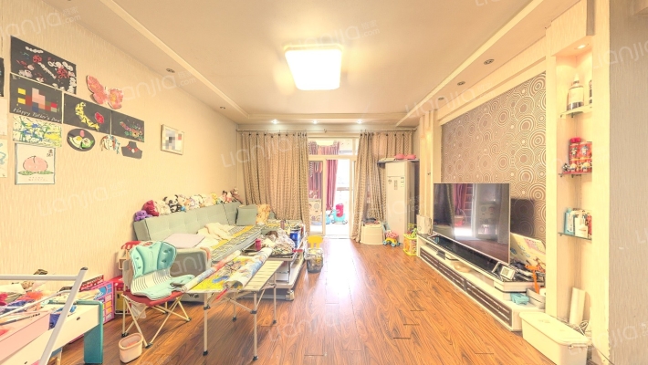 邦兴佳苑二手房实景图