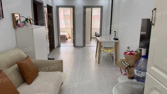 德昌社区二手房实景图