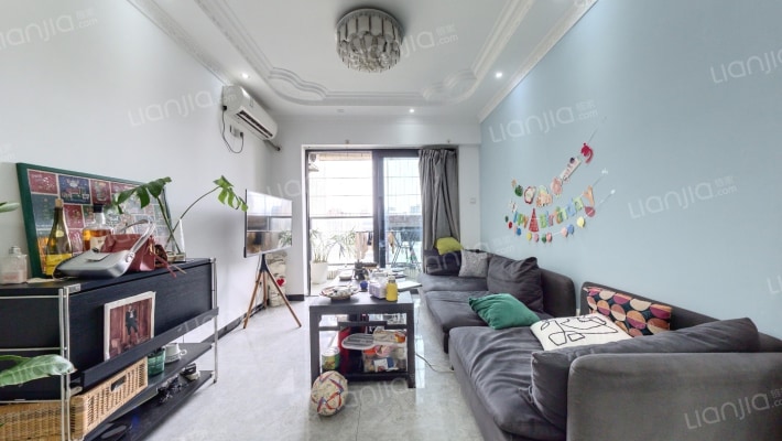 港铁天颂二手房实景图