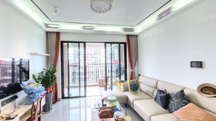 富元君澳豪庭二手房实景图