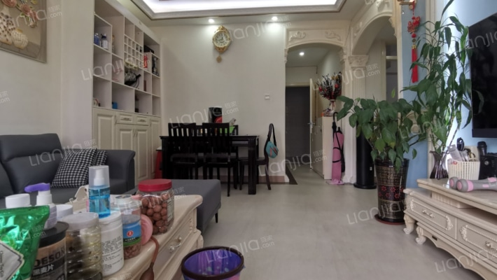 新达中心二手房实景图