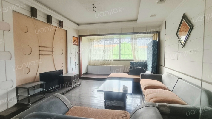 吉新路1号二手房实景图