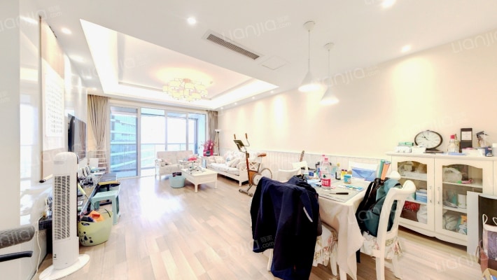 重庆棕榈泉国际中心二手房实景图