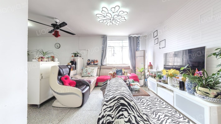 文华花园二手房实景图