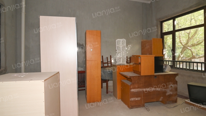 保利半山国际比弗利二手房实景图