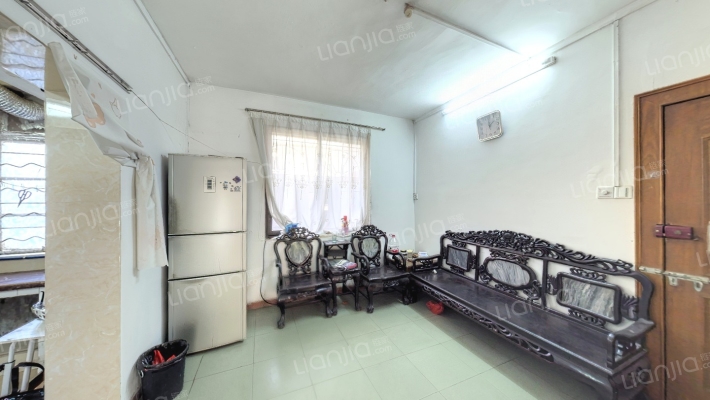 梓元岗路二手房实景图