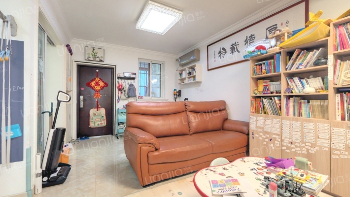 翔华新村二手房实景图