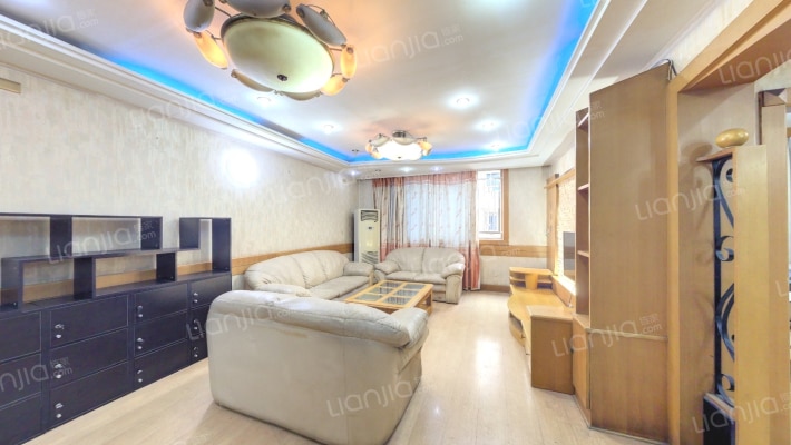 南方花园C1区二手房实景图