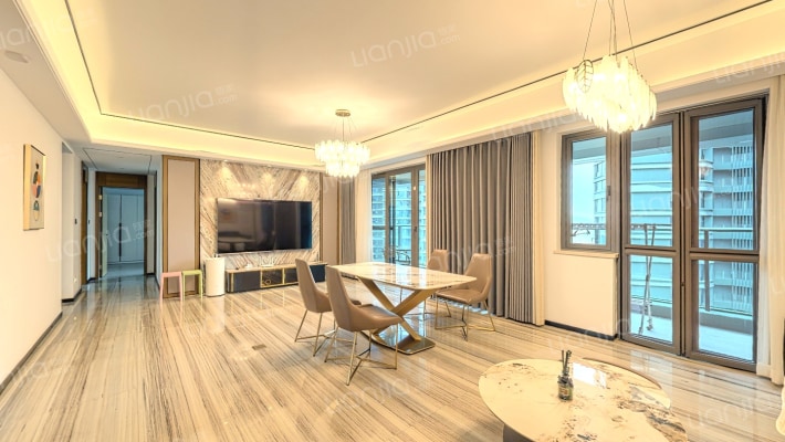 龙光·玖龙玺二手房实景图