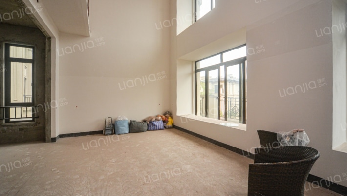 龙湖椿山二手房实景图