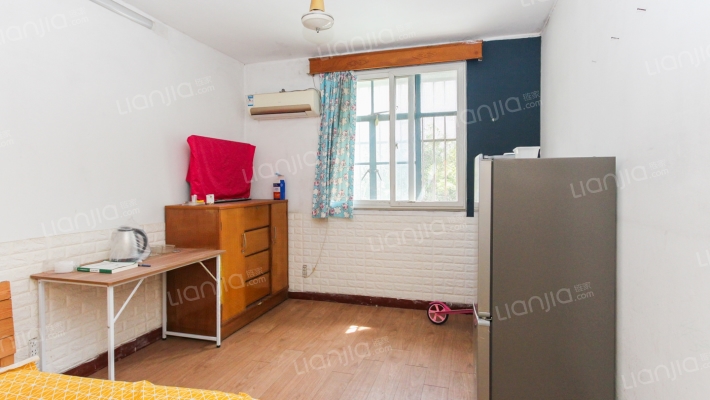 上钢九村二手房实景图