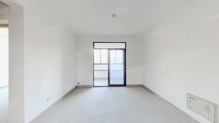 申城佳苑三期B块二手房实景图