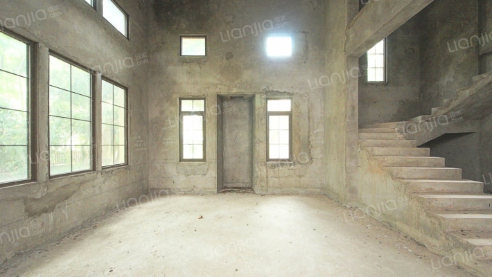 庆隆南山高尔夫国际社区蕙风岸二手房实景图